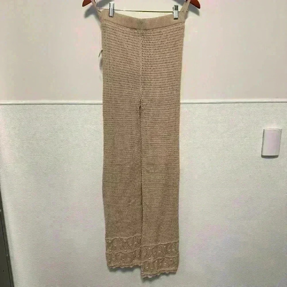 NWT! Pink Rose Crochet Knit Two Piece Set / Size S / Beige - Picture 9 of 16